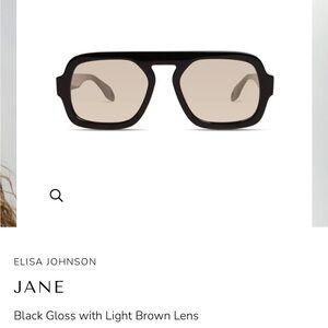 LIKE NEW: ELISA JOHNSON